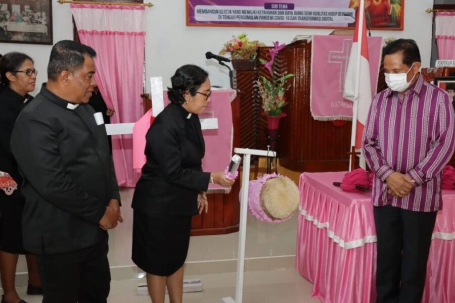Wakil Bupati Malteng Membuka Kegiatan Sidang Klasis GPM Seram Utara