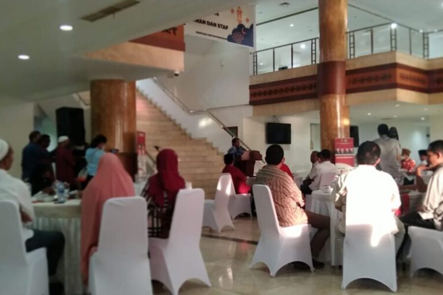 DPRD Provinsi Maluku Bukber Dan Akhiri Masa Purna Bakti Bendahara