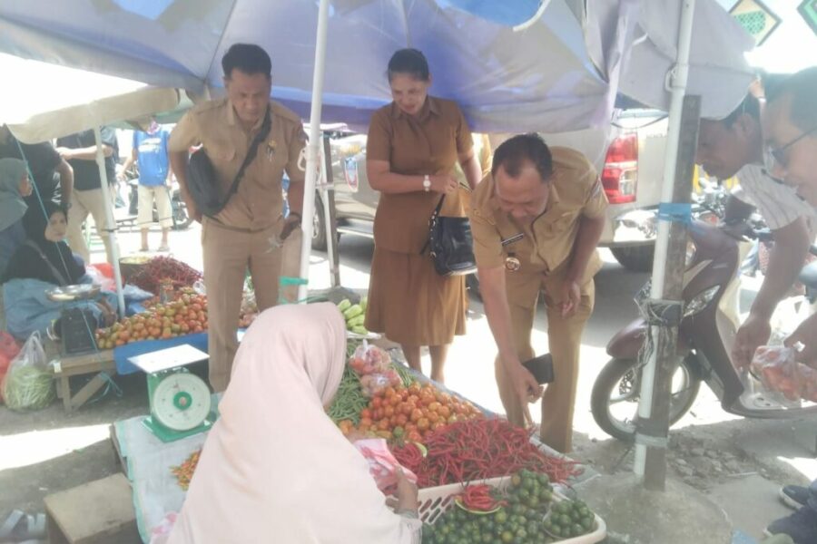 Penjabat Bupati Maluku Tengah Rakib Sahubawa, Sidak Ke Pasar Binaya Masohi